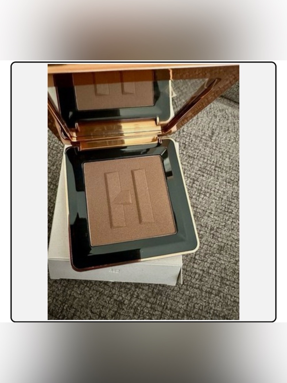 Haus Labs Pressed Face Powder Compact - Medium Level 8, Deep 10, Deep 12